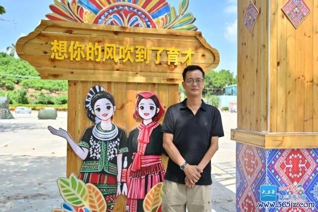 陈楚生在三亚唱起了给三亚的歌 家乡情深共庆生